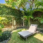 Alinta Villa 1