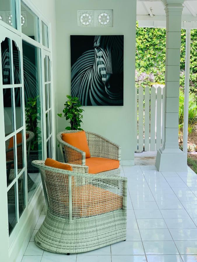 Alinta 1 * Sanur (Bali)
