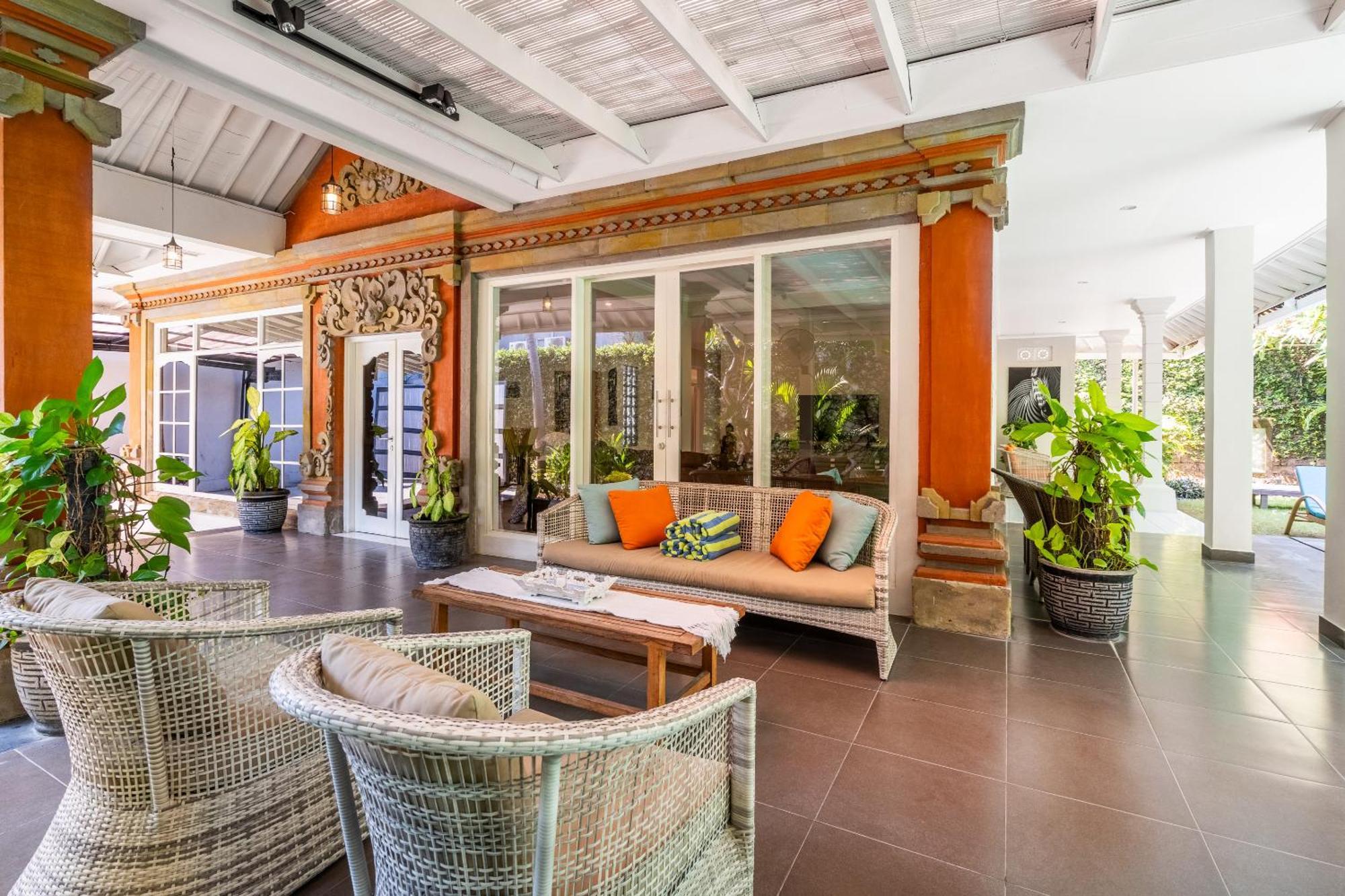 Villa Alinta 1 *