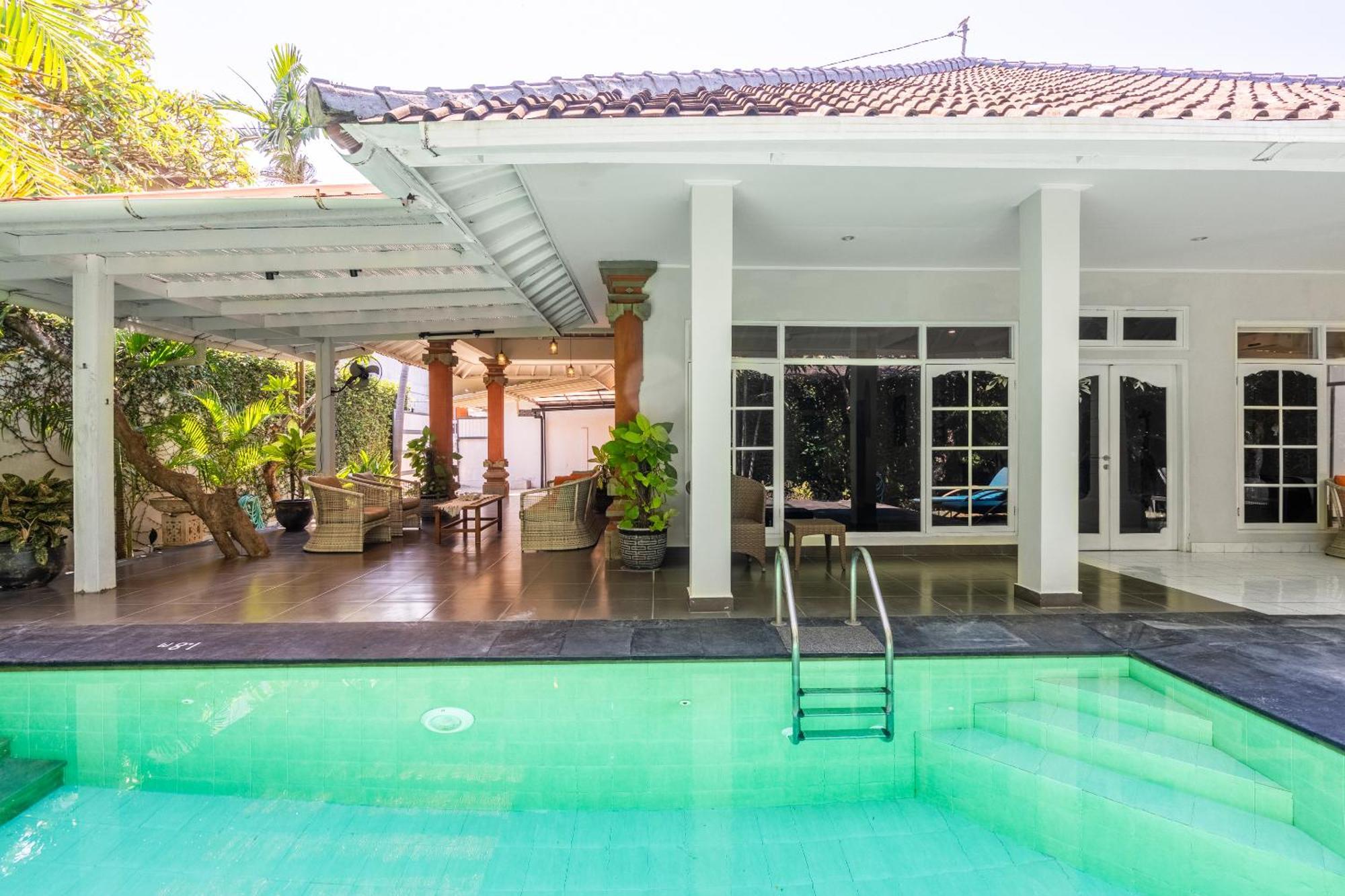 Alinta 1 Villa